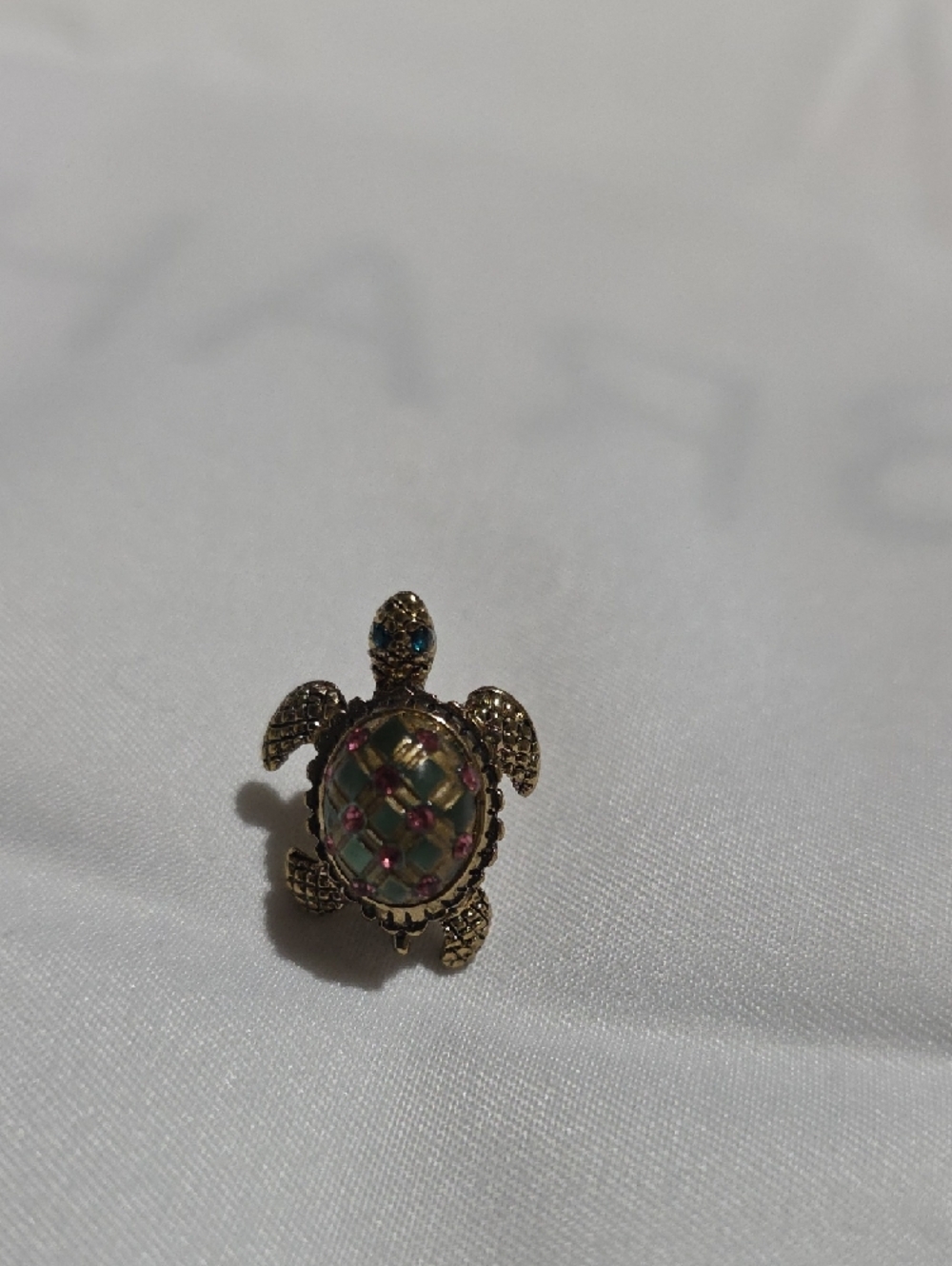 Betsey Johnson Gold Tone Multicolor Turtle Stud Earrings‎ - Picture 6 of 9